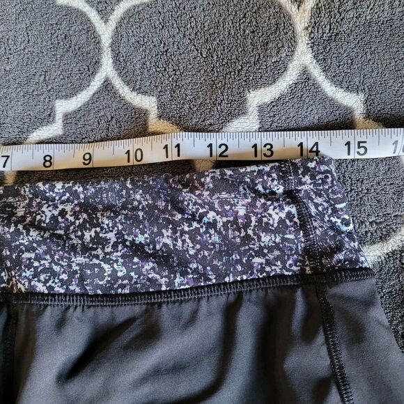 Lululemon Run Speed Shorts 6 Stretchy Lined Black Rocky Sand Dune Toothpaste - Picture 3 of 10